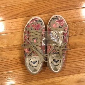 Roxy • NorthShore Style Tennis Shoes
